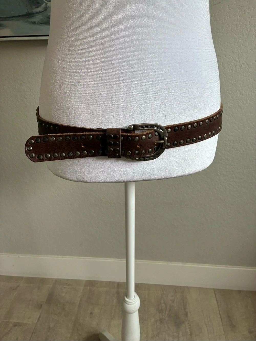 Western Antique Silver Studs Brown Leather Belt With Horse Shoe Buckle